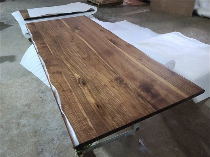 Black Walnut Live Edge Solid Wood Dining Table Top Suppliers